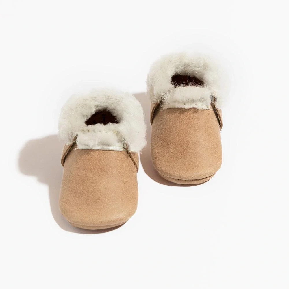 Freshly Picked Mocassin Weathered Brown Shearling